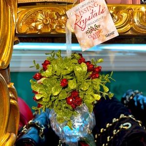 Holly/Crystal ornament🎄